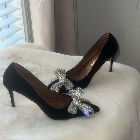 Kurt Geiger London Belgravia Bow Pumps Black - Picture 10 of 17